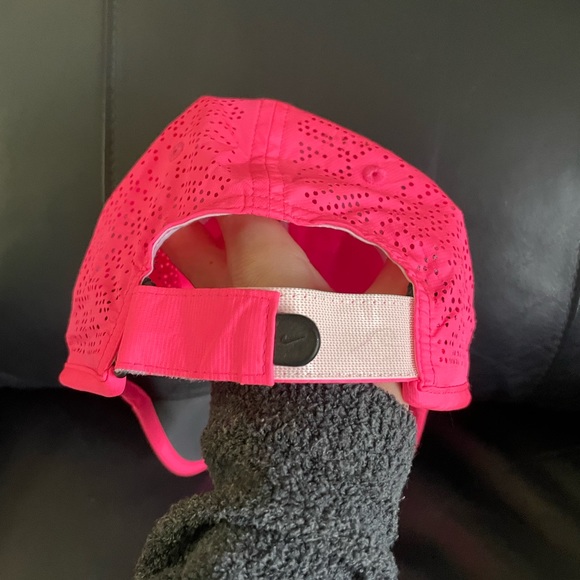 Womens Nike Hat - Picture 4 of 4